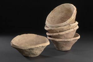 Uruk mass produced pottery(taken from archaeologynewsnetwork.blogspot.com)