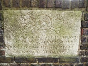 Memorial_Stone,_St_Olave's_Garden,_London_EC1 By Christine Matthews, CC BY-SA 2.0, https://commons.wikimedia.org/w/index.php?curid=13791539